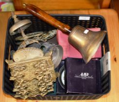 BOX CONTAINING OLD LAMP, VARIOUS BRASS WARE, BELLS ETC