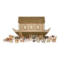 GERMAN ERZGEBIRGE PAINTED WOOD NOAH'S ARK WITH ANIMALS