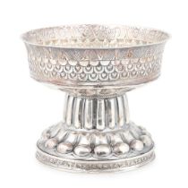An Edwardian replica Holms Tudor cup