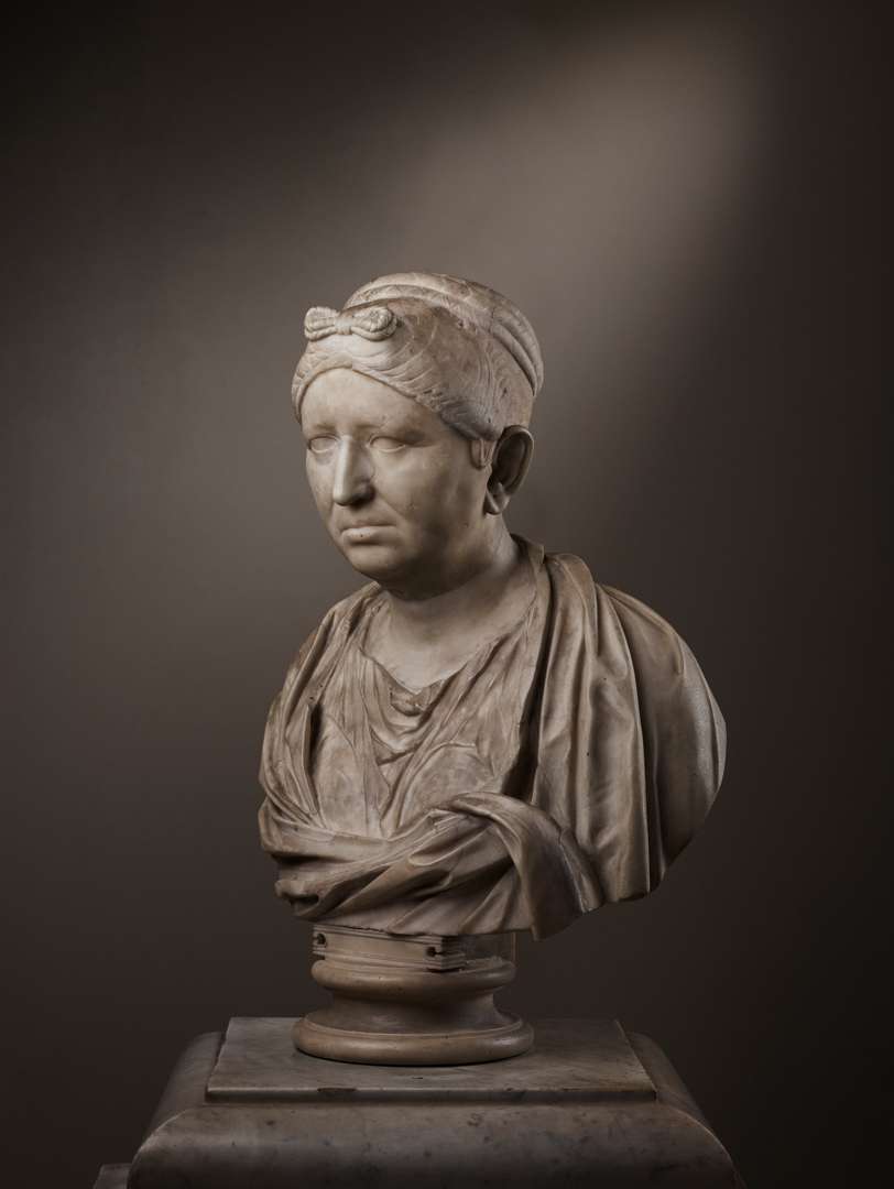 ROMAN MARBLE PORTRAIT BUST OF A LADY - Image 2 of 4