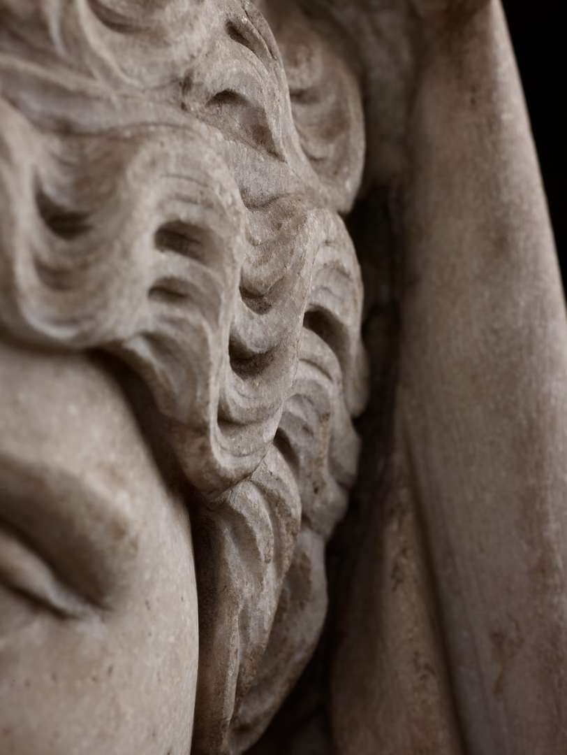 ROMAN MONUMENTAL MARBLE PORTRAIT HEAD OF FAUSTINA THE ELDER - Image 8 of 11