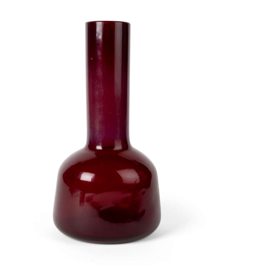 RUBY-RED GLASS MALLET-SHAPED VASE