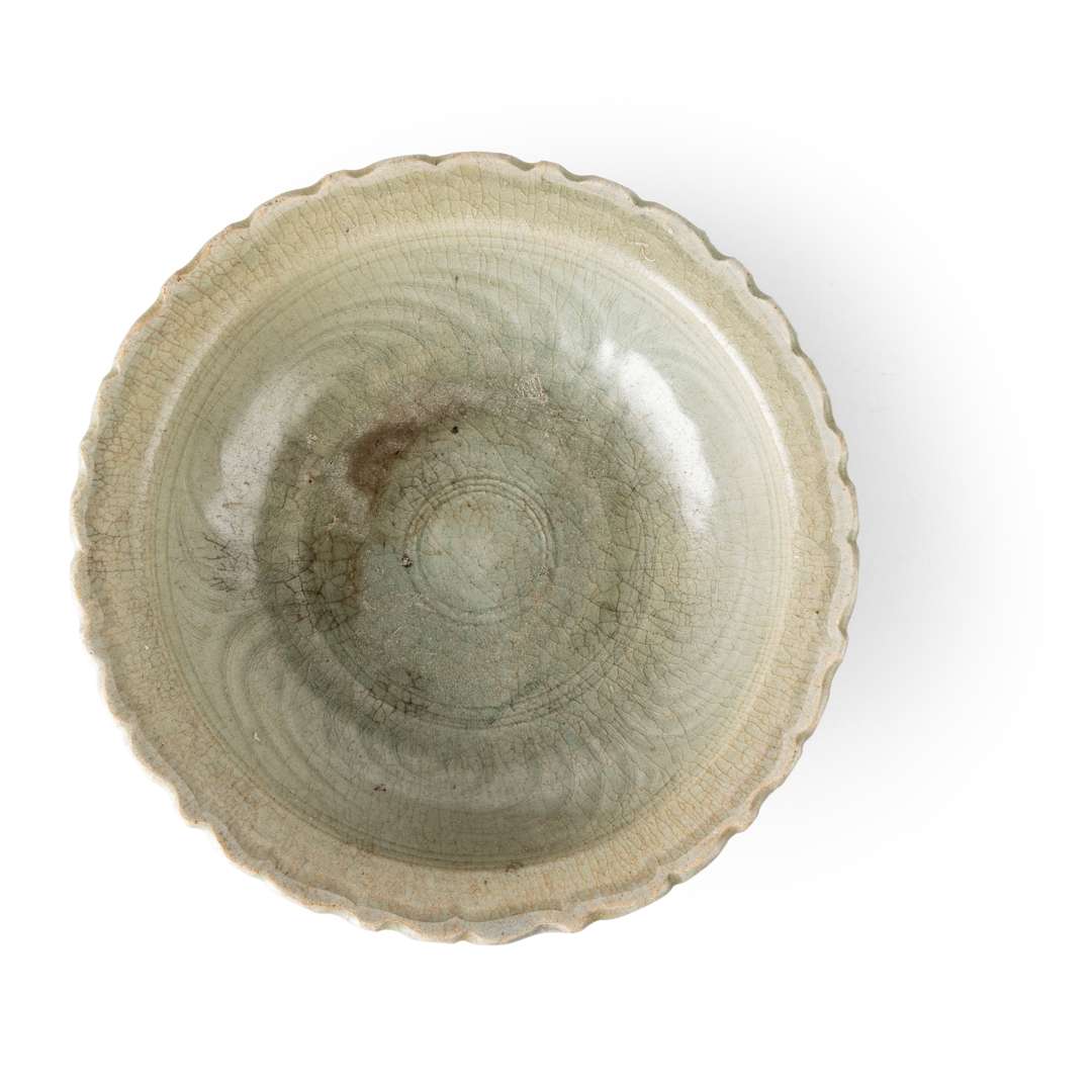 SI SATCHANALAI CELADON-GLAZED BOWL