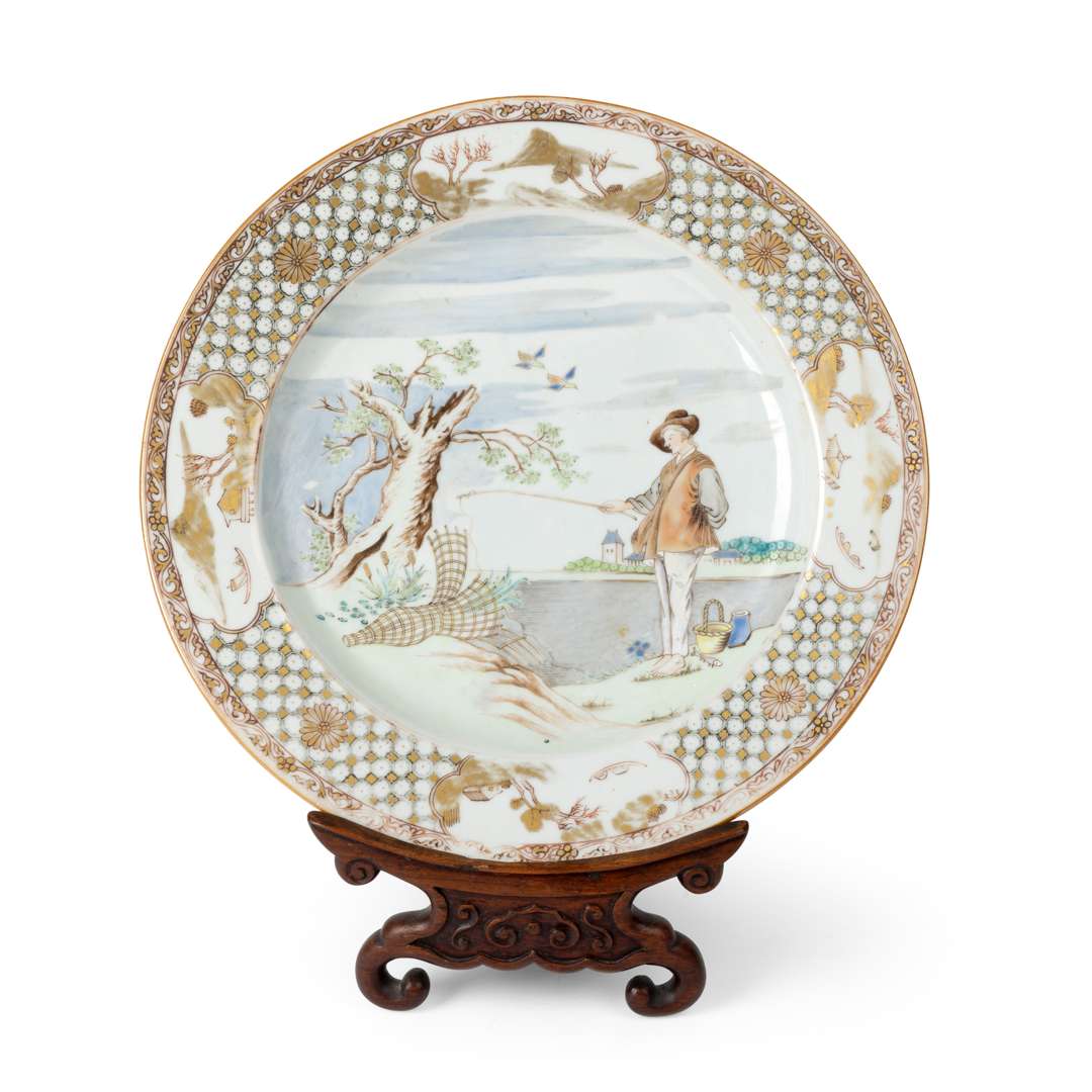 EXPORT FAMILLE ROSE 'LE PÊCHEUR' PLATE