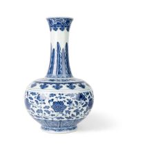 BLUE AND WHITE 'LOTUS' BOTTLE VASE