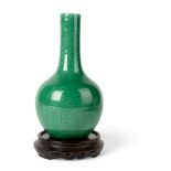 LANGYAO GREEN-GLAZED BOTTLE VASE