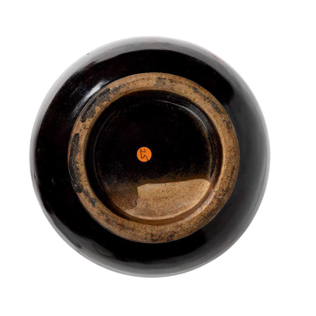 BLACK-GLAZED RUSSET-SPLASHED BOTTLE VASE, YUHUCHUN PING - Image 3 of 8