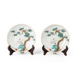 PAIR OF FAMILLE ROSE 'CRANE AND PINE' DISHES