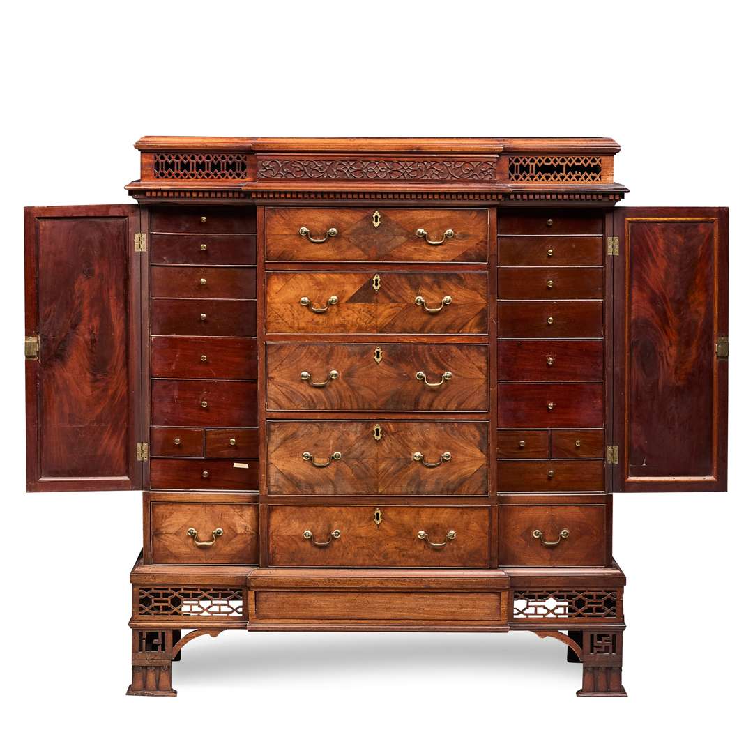 GEORGE III MAHOGANY 'CHINESE CHIPPENDALE' ESTATE CUPBOARD - Image 2 of 3