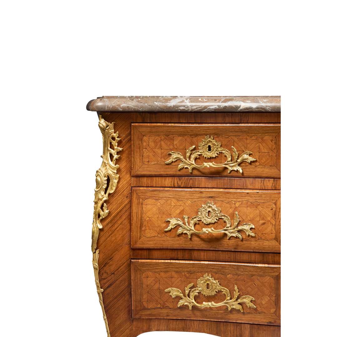 LOUIS XV KINGWOOD, TULIPWOOD AND PARQUETRY MARBLE TOPPED COMMODE - Image 5 of 7