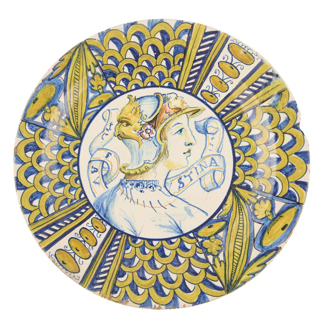 ITALIAN RENAISSANCE STYLE DERUTA MAIOLICA CHARGER