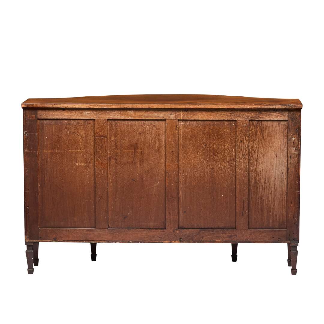 GEORGE III MAHOGANY SERPENTINE SIDE CABINET, ATTRIBUTED TO GILLOWS - Image 2 of 2