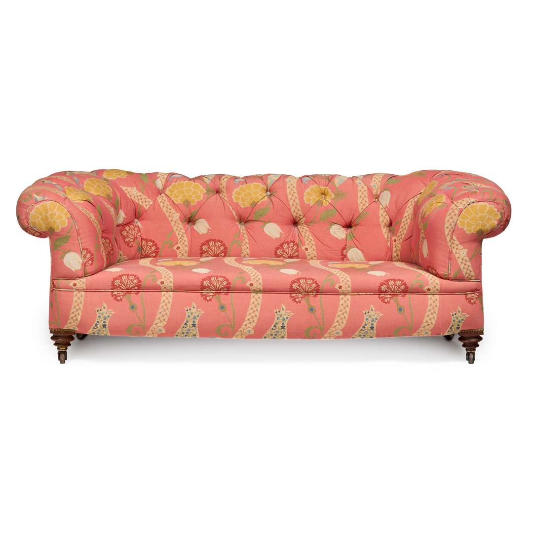 VICTORIAN CHESTERFIELD SOFA