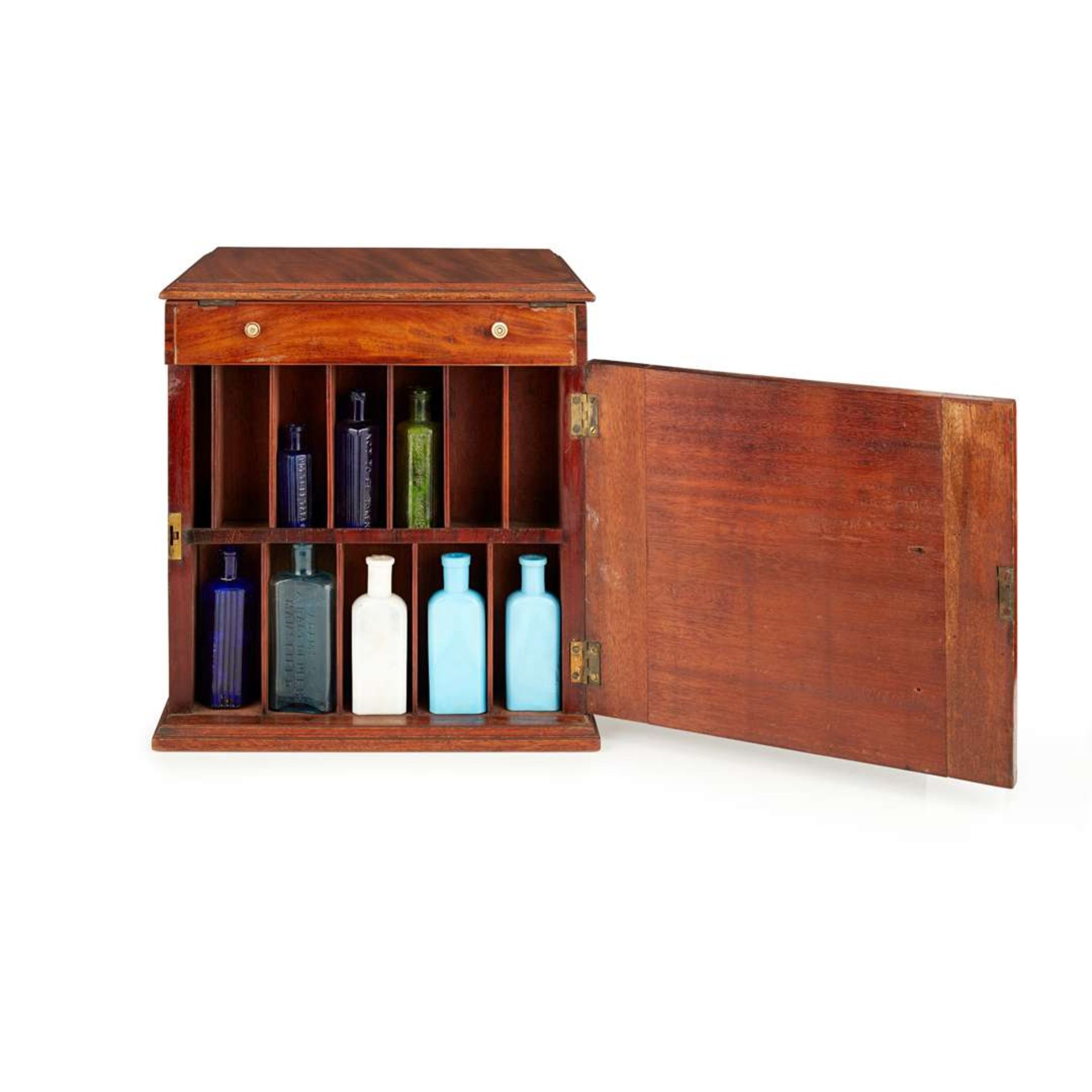 GEORGE III MAHOGANY APOTHECARY'S CASE - Image 3 of 3