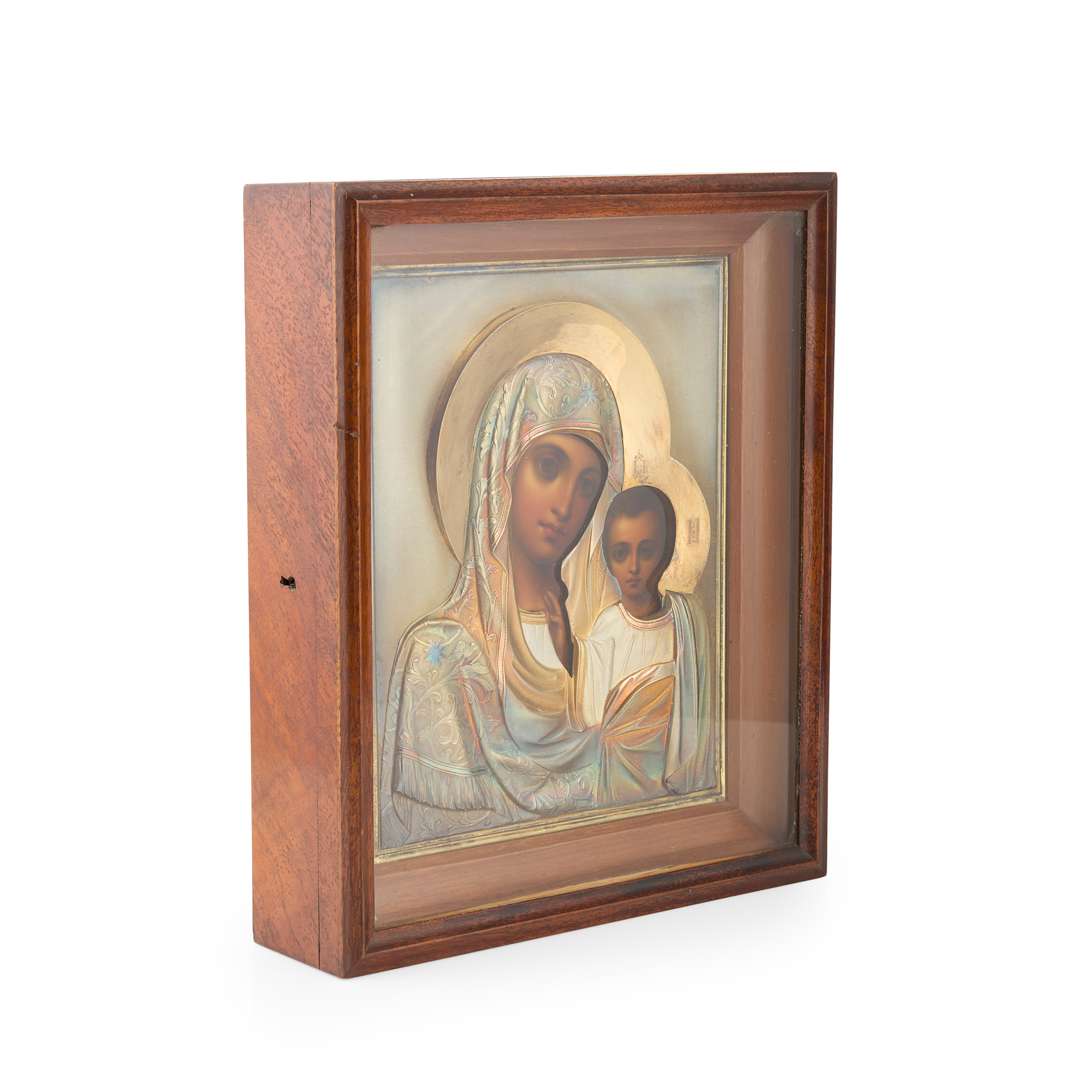 RUSSIAN ORTHODOX ICON OF THE VIRGIN AND CHILD - Image 3 of 6