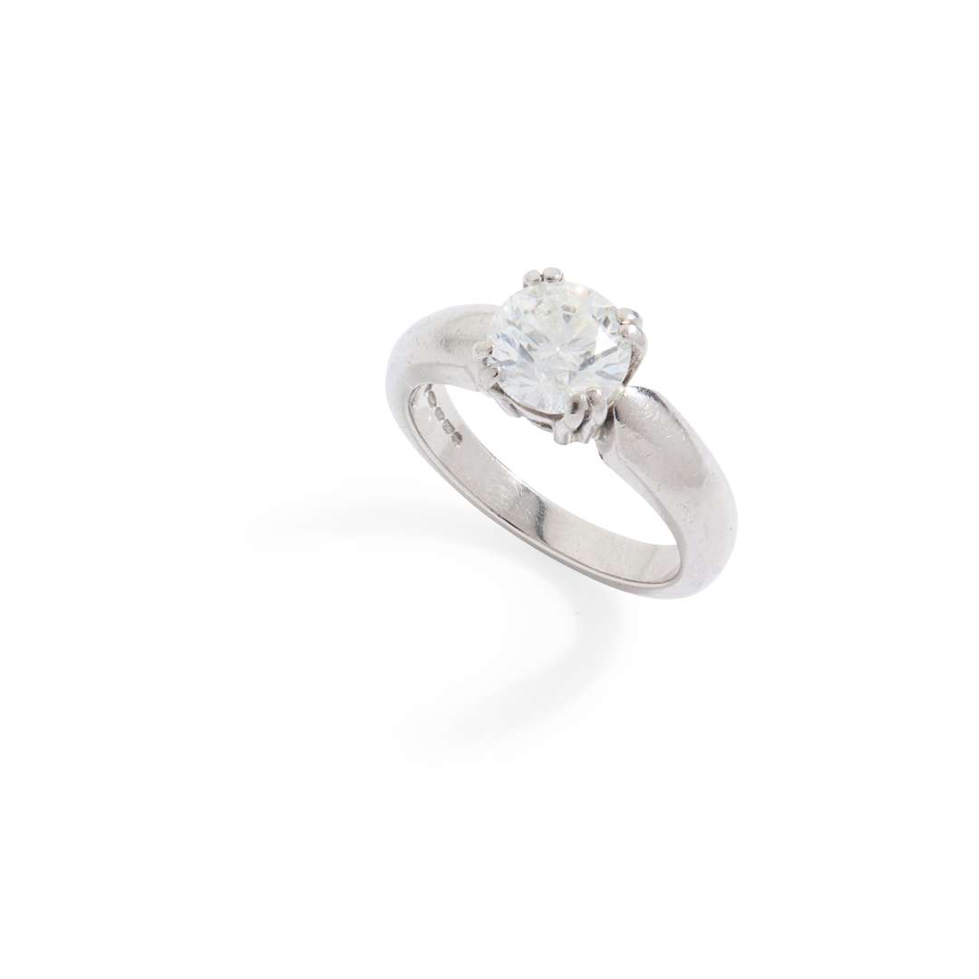 An 18ct gold diamond single-stone ring