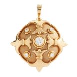Hamilton & Inches: An 18ct gold diamond brooch/pendant