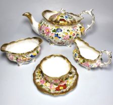 A Hammersley & Co 'Queen Anne' pattern No. 13166 dinner, tea, and part coffee service (39)