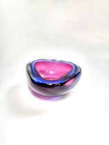 A Murano blue and amethyst glass ashtray, 11cm wide.