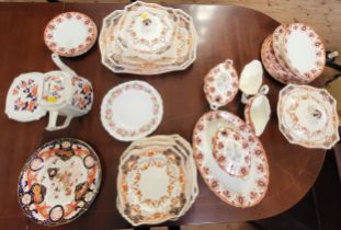Grimwades Royal Winton 'Belper' pattern dinner service, other tablewares including Colclough