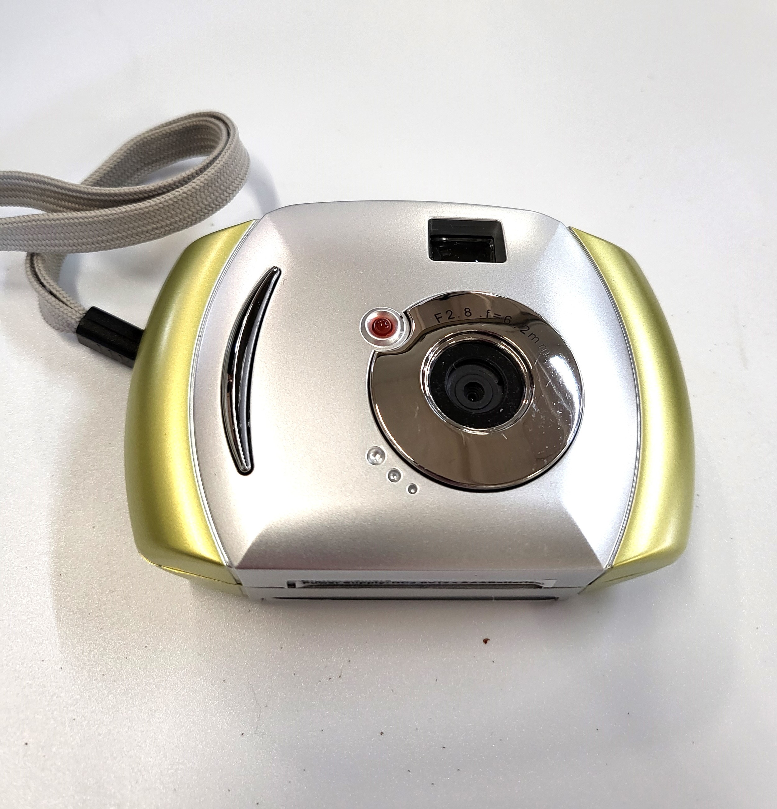 Three SLR cameras, Pentax ME Super and a Praktina, a Z008 digital camera, and an Olympus Trip. A - Image 6 of 8