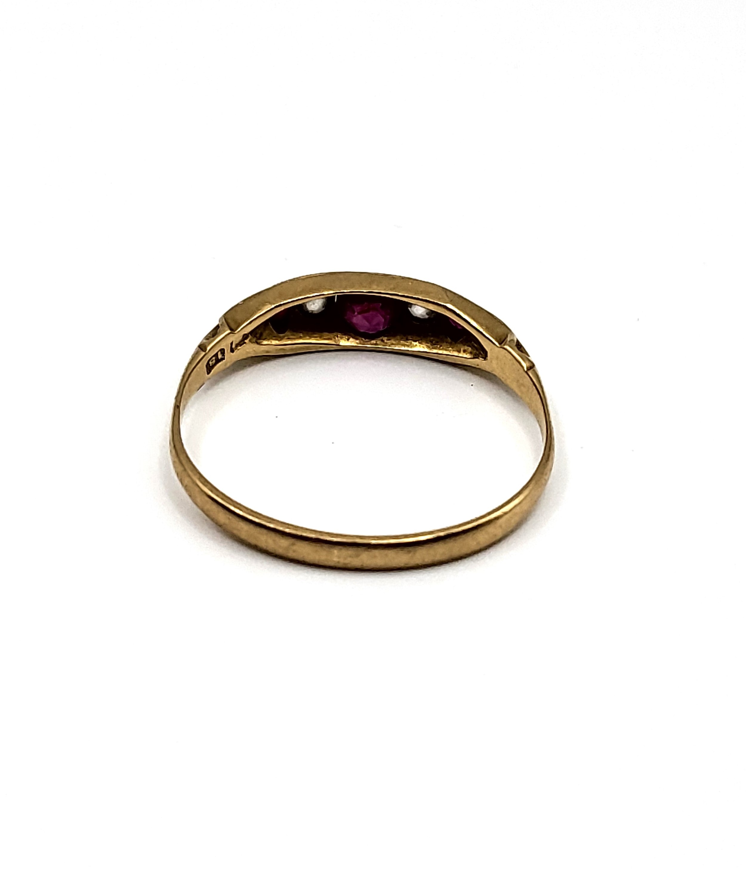 An 18ct yellow gold, diamond, and ruby ring, set with a larger round-cut ruby, two old-cut diamonds, - Image 4 of 5