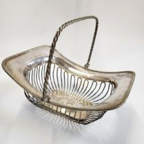 A silver plated fruit basket 3.2cm