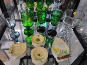 Four Carlton Ware Australian Design dishes, 10cm to 18cm diameter, and two clear and three green