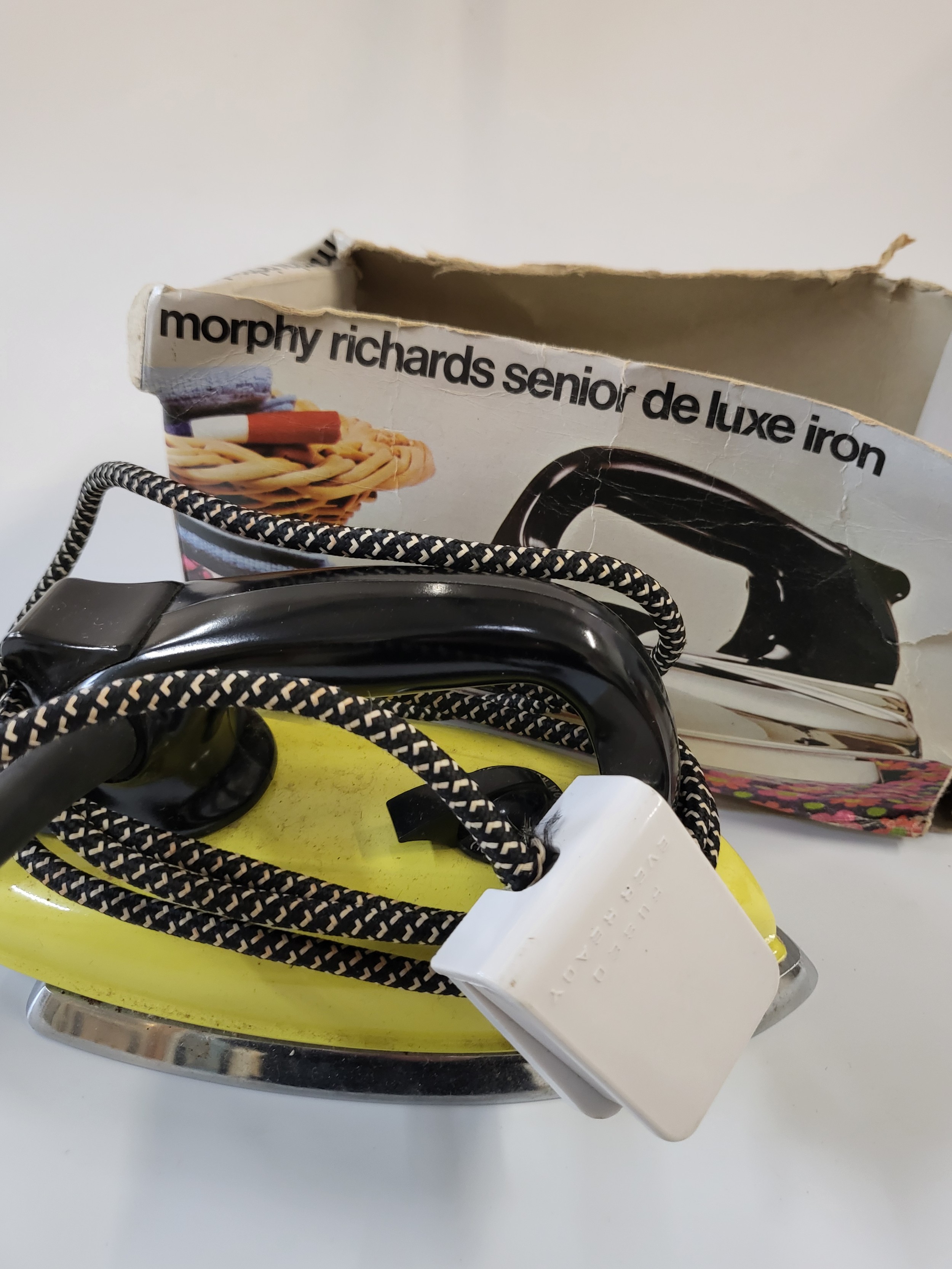 Two mid-century irons, A Morphy Richards and a Sunbeam plus a more modern MTec (unused). (3) - Image 4 of 4