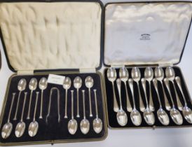 A cased set of twelve silver spoons, hallmarked Sheffield 1899, engraved initial F, together with