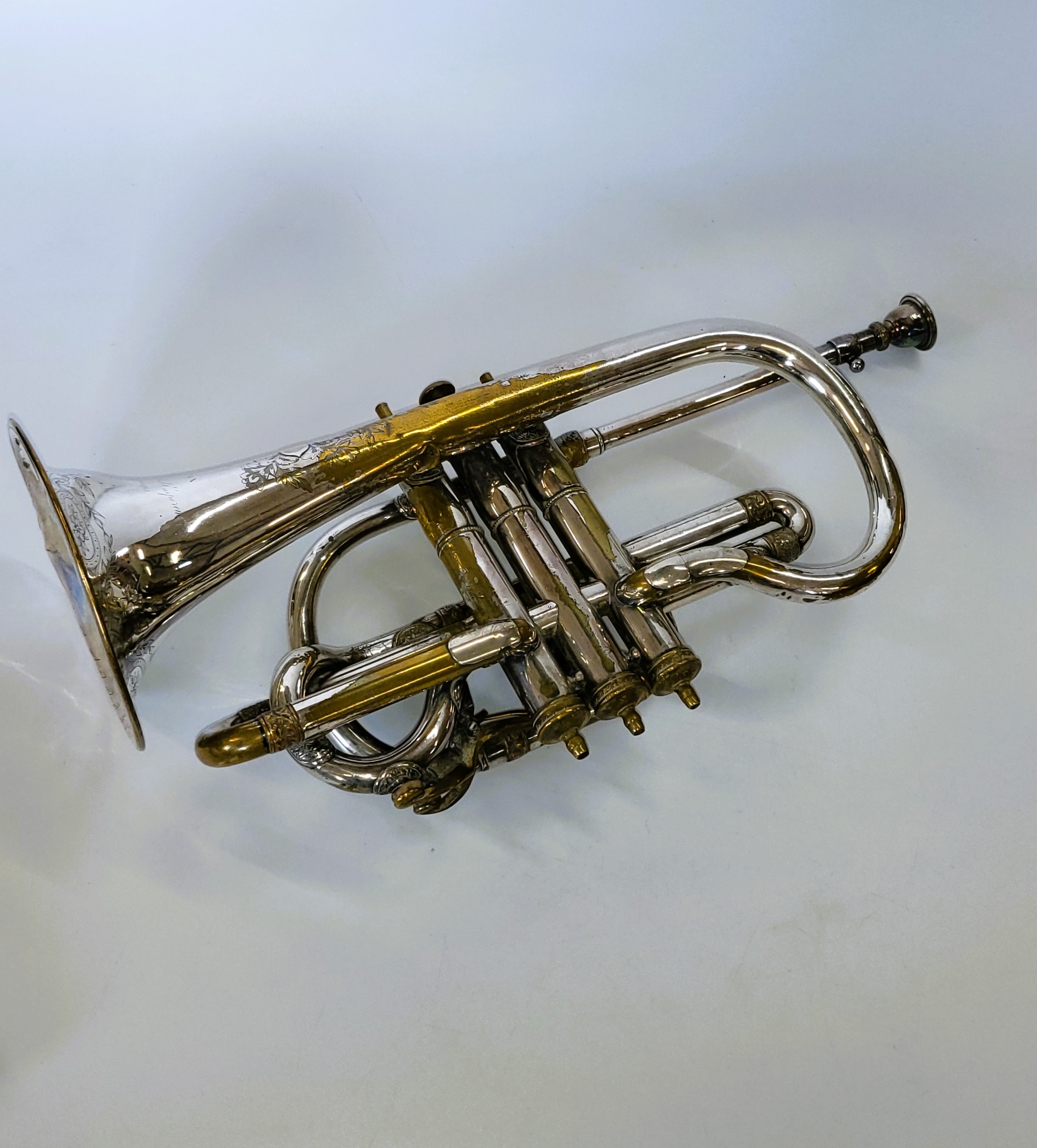 A bugle, together with two trumpets (one of which is a Boosey & Hawkes), and a banjo-ukulele. (4) - Image 4 of 6