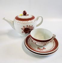 Royal Copenhagen green Fajance pattern coffee service, and a red Fajance pattern tea service (69)