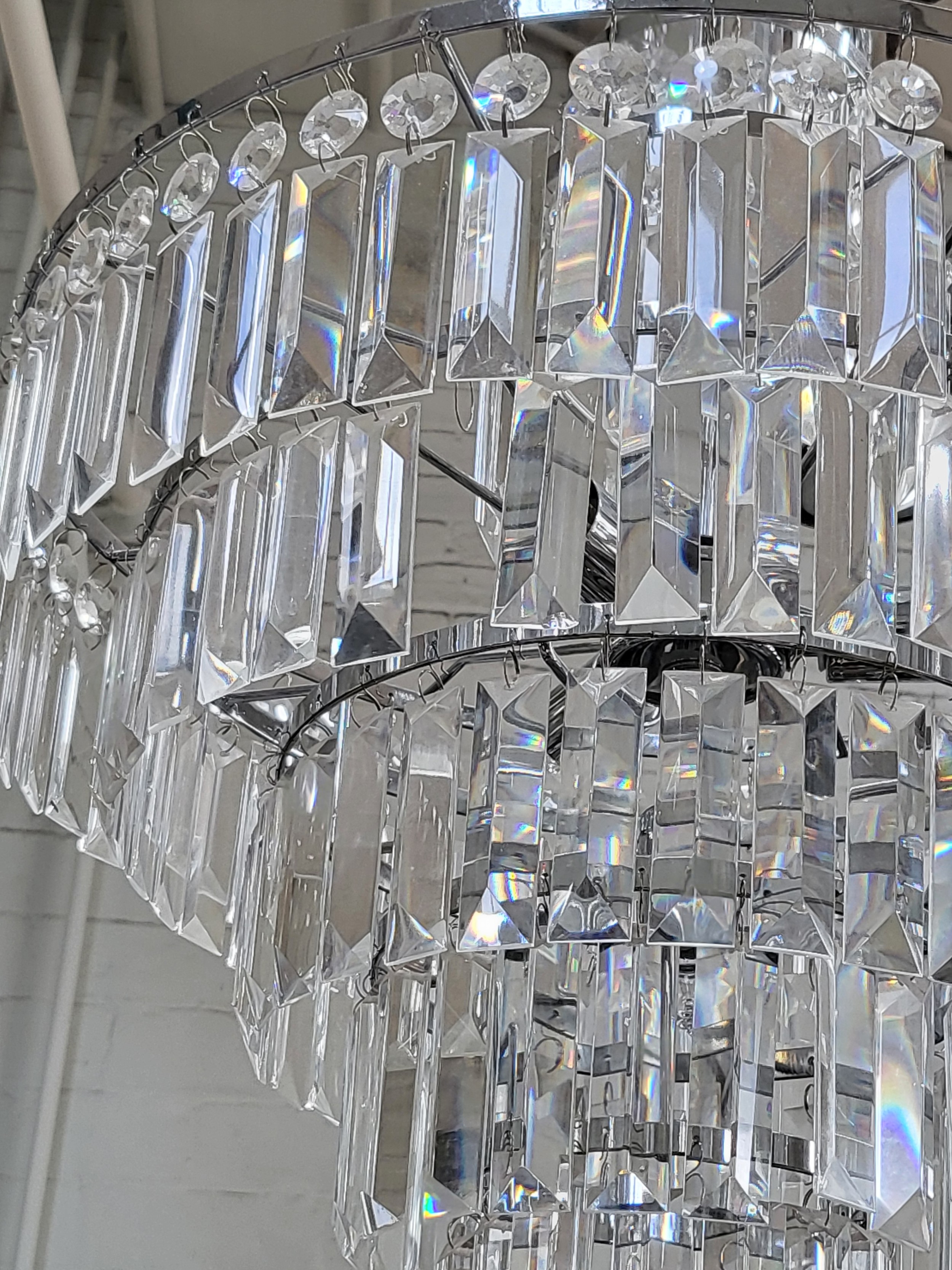 A glass chandelier with rectangular glass drops 68cm x 45cm. - Image 2 of 2