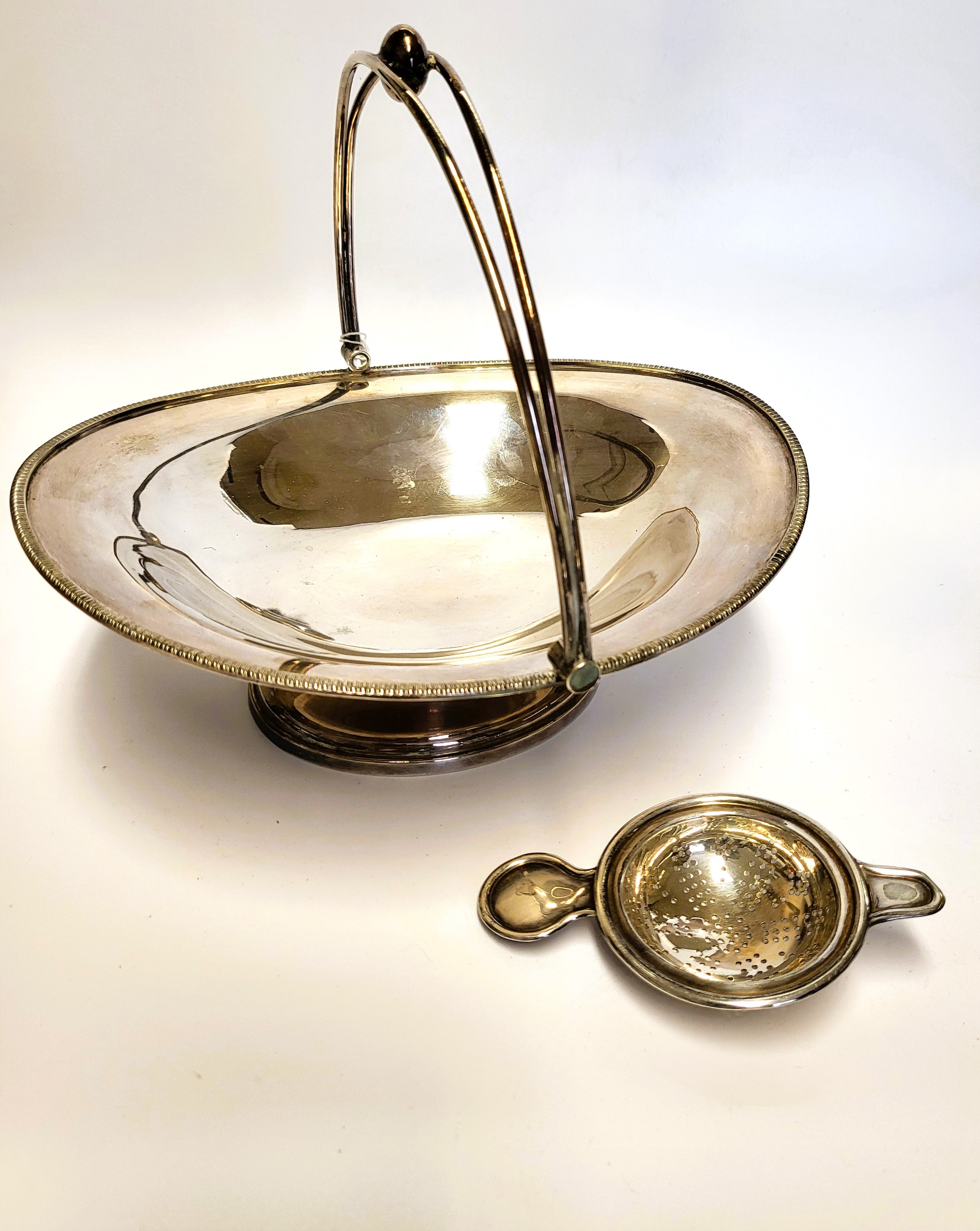 A silver sugar bowl, hallmarked Birmingham, makers mark WA, together with a small silver cream jug - Image 6 of 10