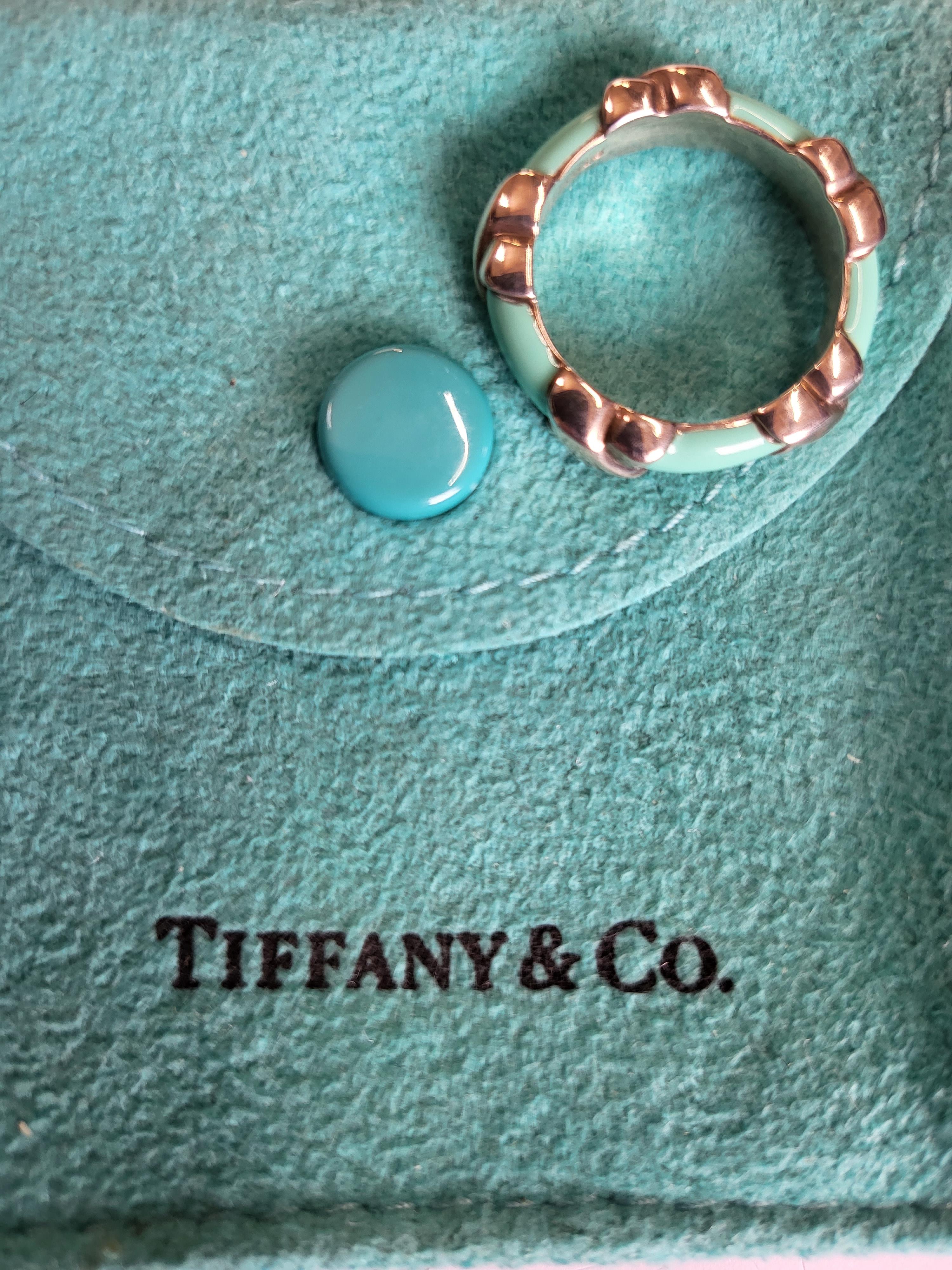 Tiffany silver and turquoise enamel ring with pouch - Image 3 of 3