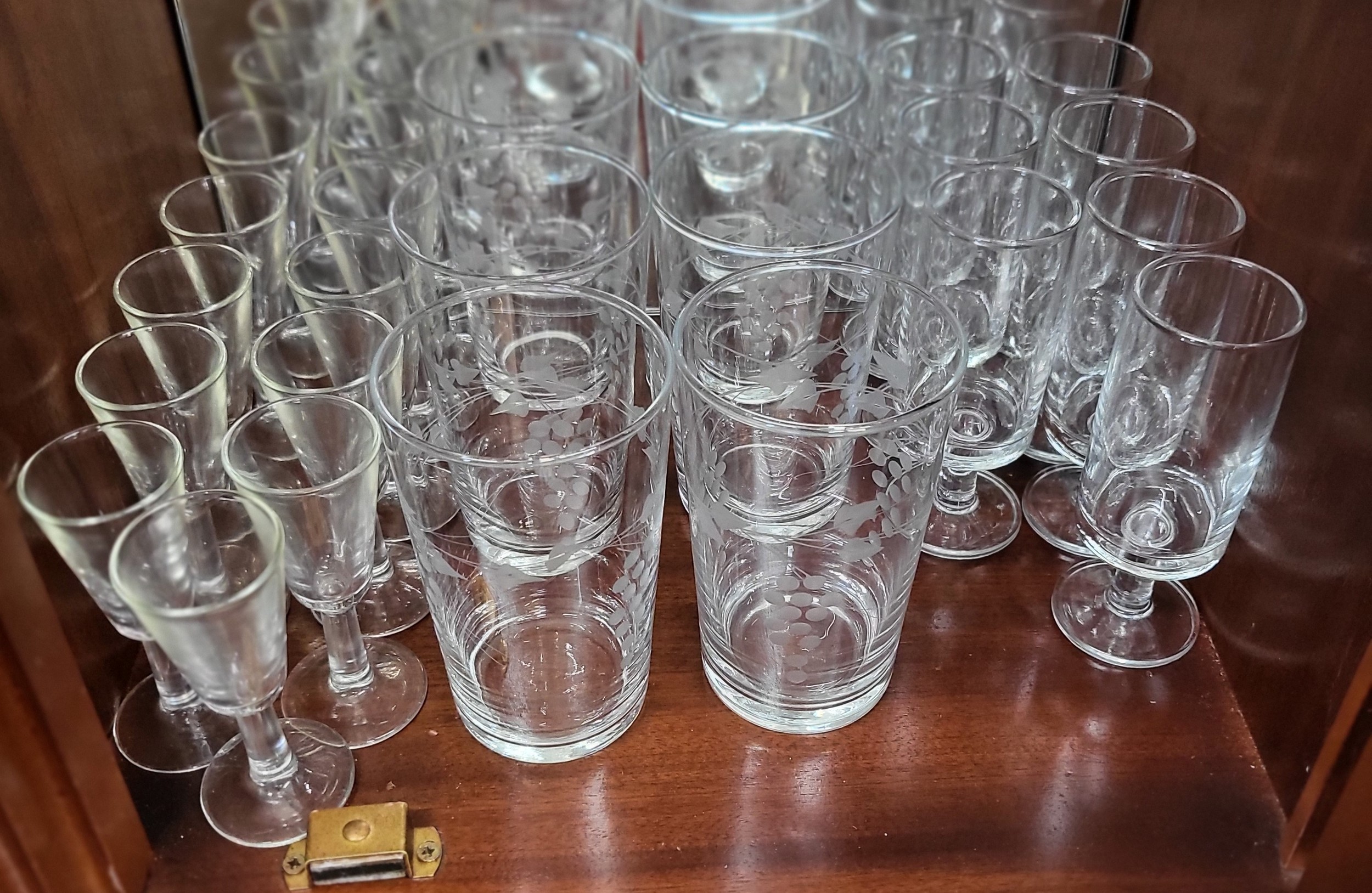 Eleven Sherry glasses, eight tumblers, and set and part sets of wine glasses. (56) - Image 3 of 4