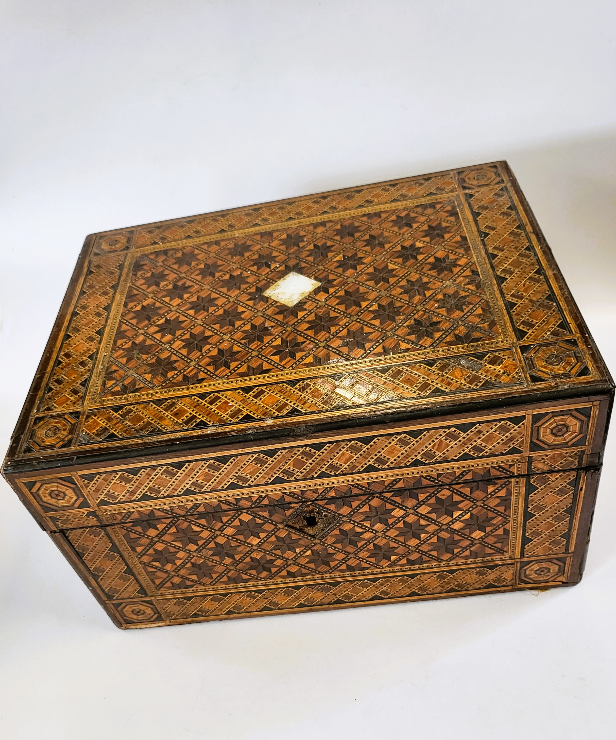 An inlaid wooden box, together with a group of glass bottles. - Image 5 of 6