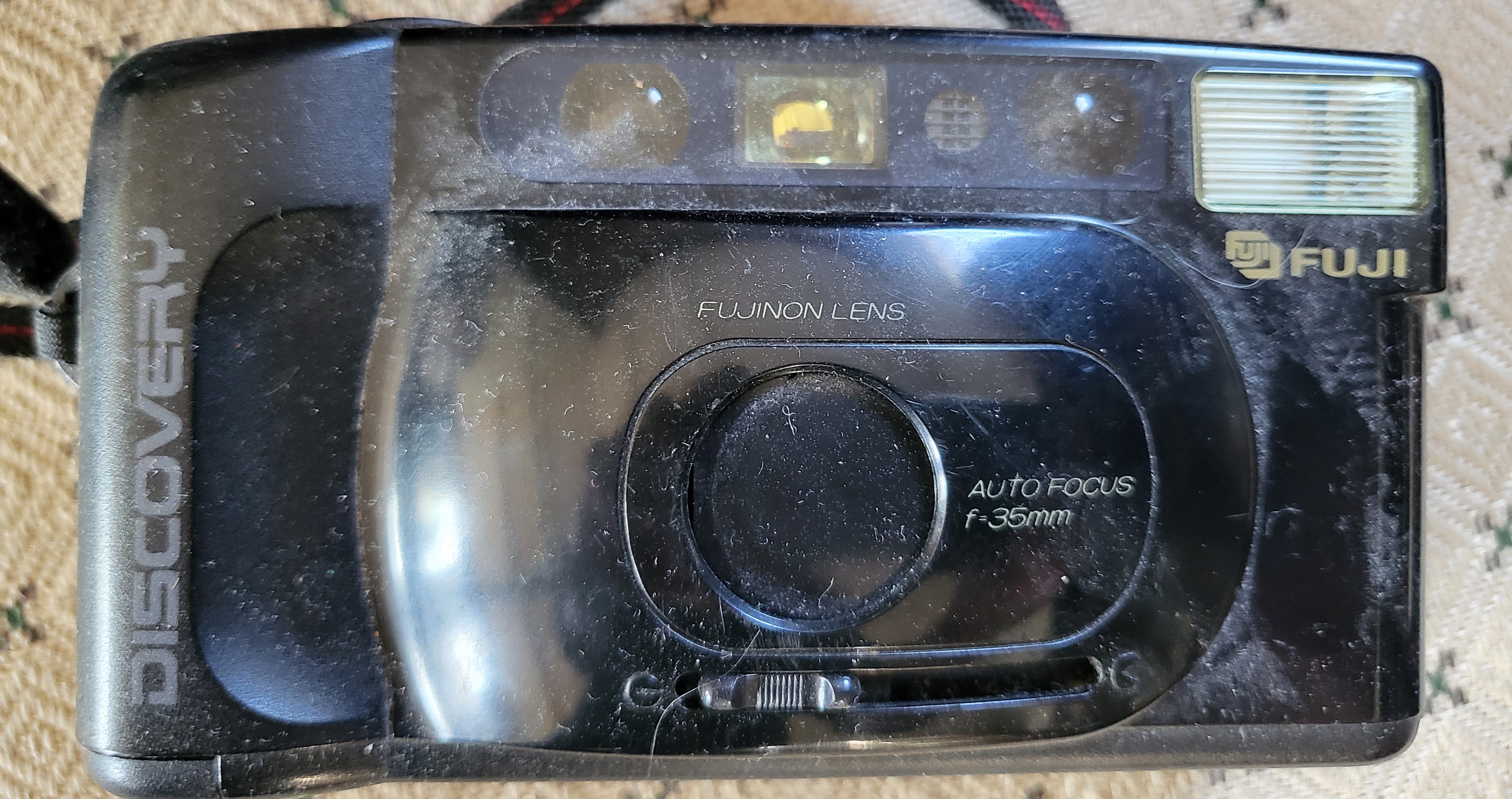 A collection of various cameras. - Image 10 of 11