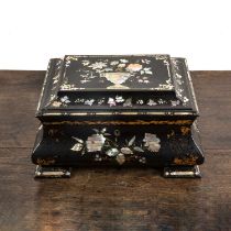 Black lacquer and mother-of-pearl sewing box Victorian, with a fitted interior including original