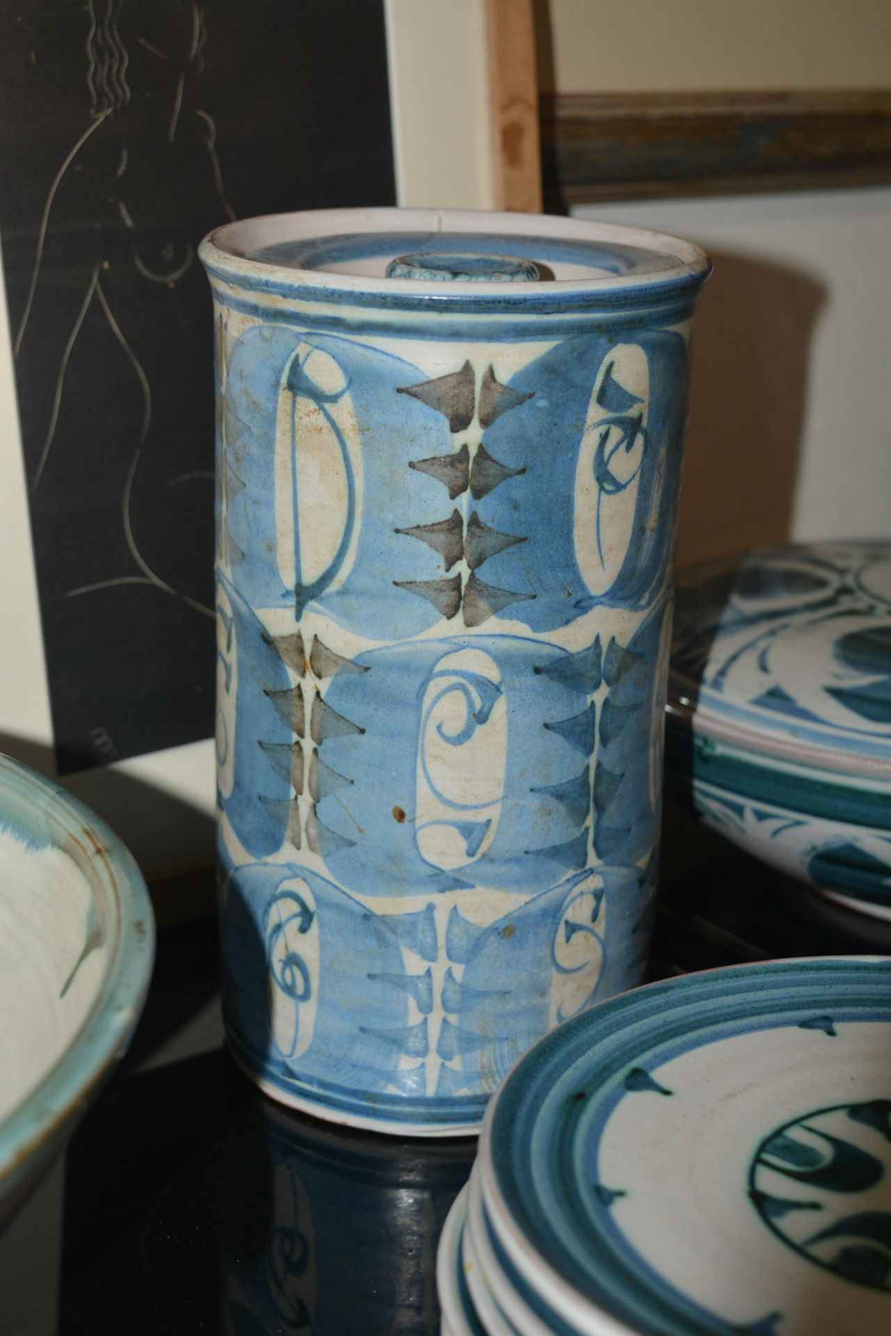Alan Caiger-Smith (1930-2020) at Aldermaston Pottery tin-glazed earthenware dinner service, to - Image 12 of 21