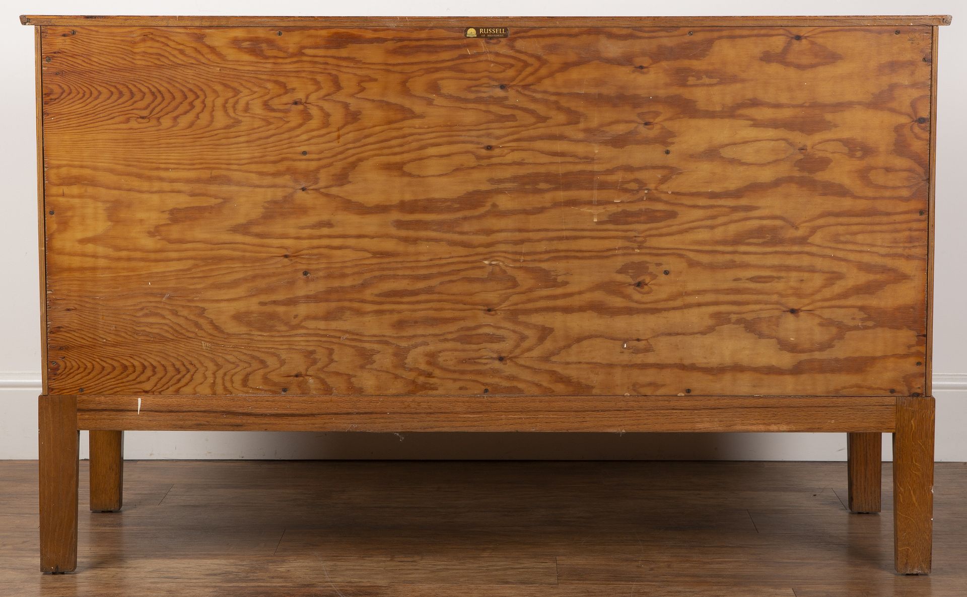 Gordon Russell (1892-1980) oak, Utility sideboard, with four central drawers flanked on each side by - Bild 7 aus 8