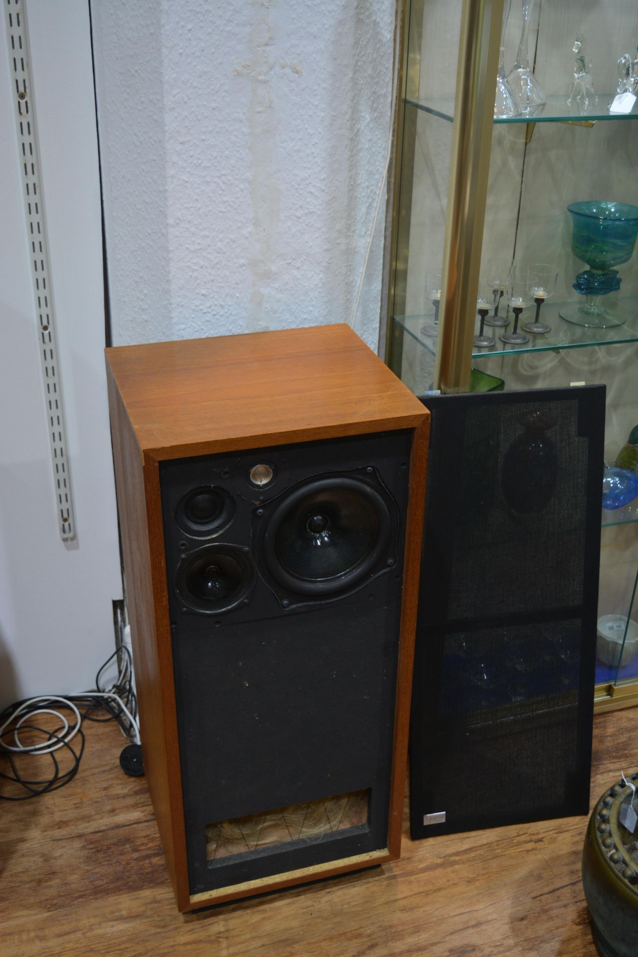Pair of IMF speakers teak cased, each speaker measures 38cm wide x 88cm high x 35cm deep Overall - Image 7 of 15