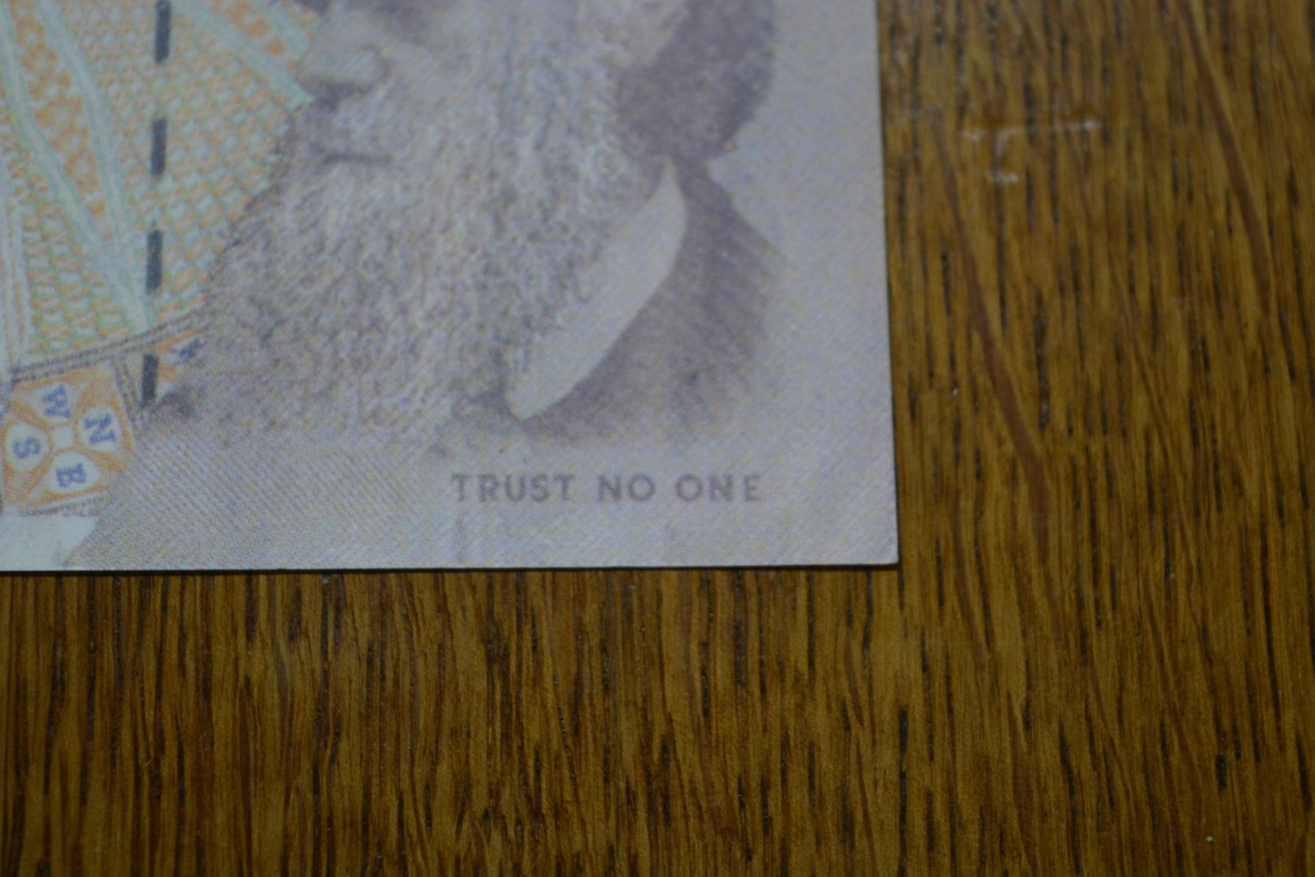 Banksy (b.1974) 'Di-Faced tenner', offset lithograph, 14cm x 7.5cm The note itself is in good - Bild 7 aus 11