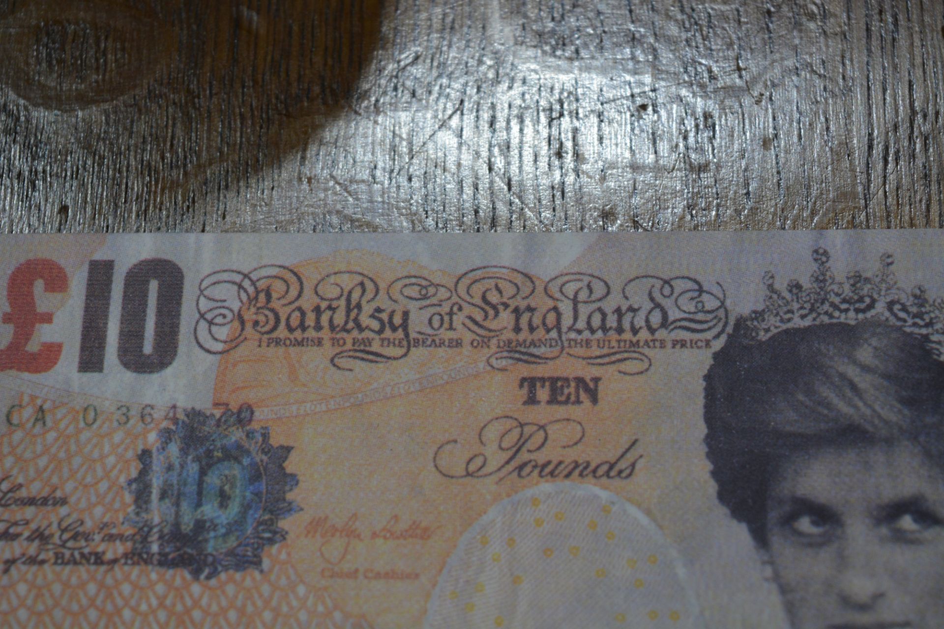Banksy (b.1974) 'Di-Faced tenner', offset lithograph, 14cm x 7.5cm The note itself is in good - Bild 8 aus 11