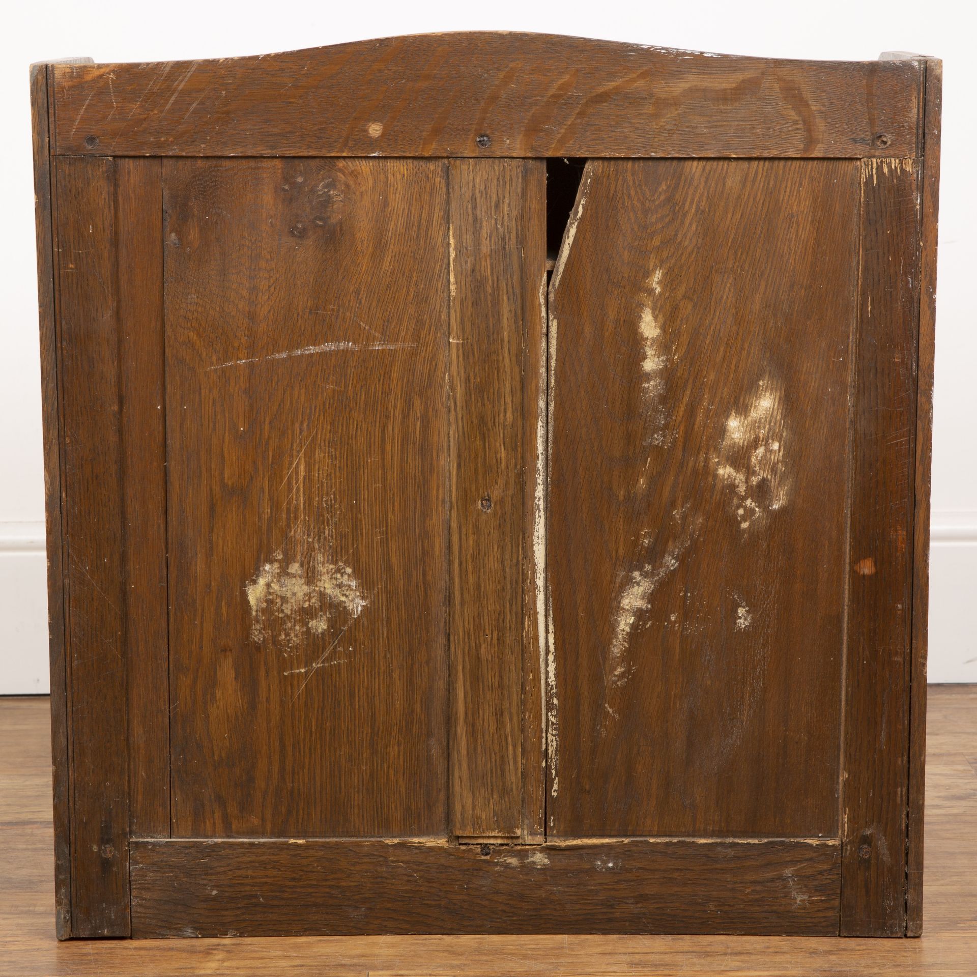 Cotswold School oak, panelled cupboard, with brass ring handle, decorative hinges and a fitted - Image 4 of 6