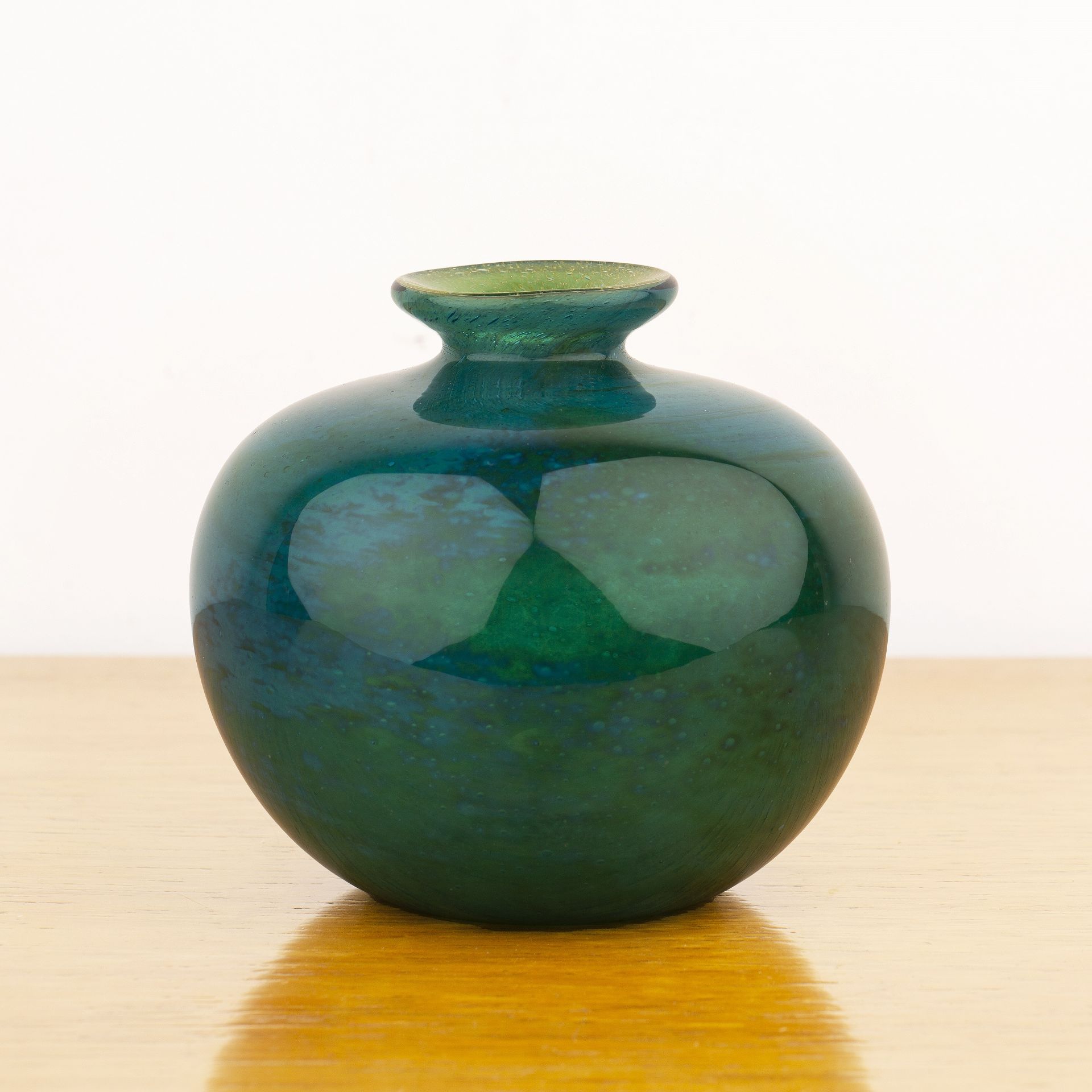 Michael Harris (1933-1994) at Mdina glass (Malta) glass vase, with worn original paper label and - Image 2 of 3
