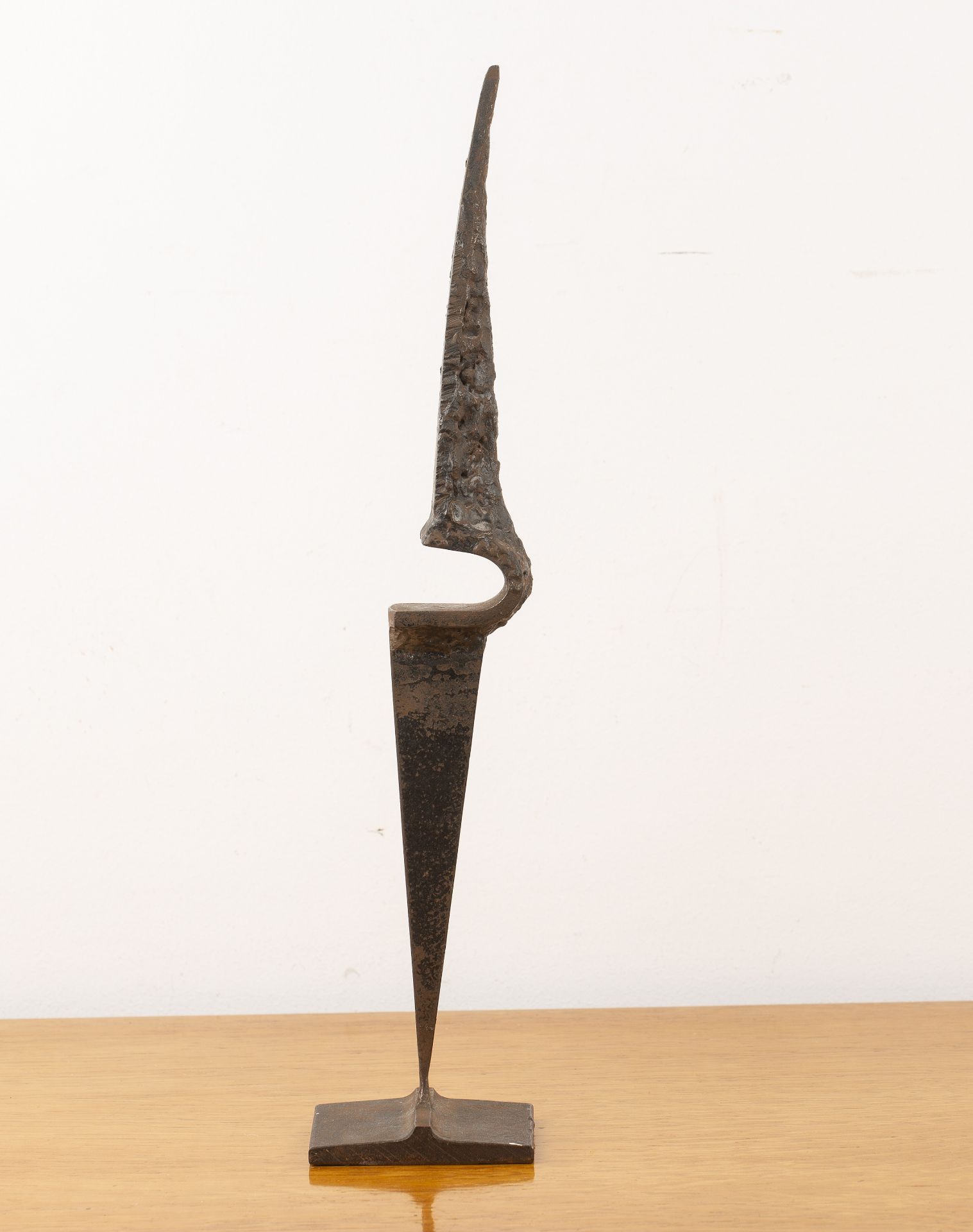 Attributed to George Pickard (1929-1993) 'Sharp point', iron sculpture, unsigned, 42cm high