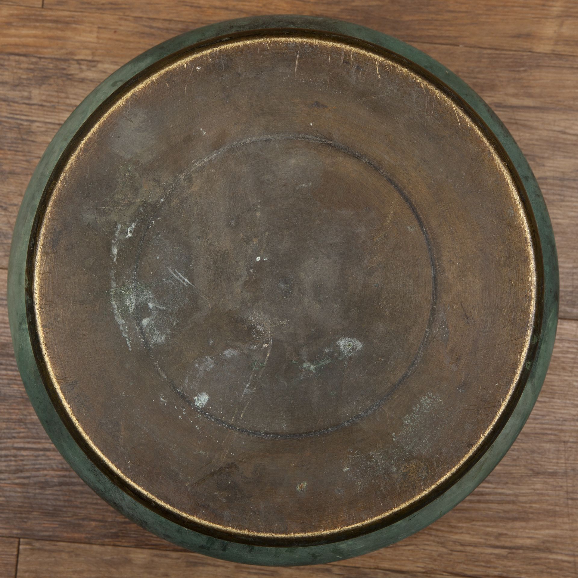 Bronze jardinière 20th Century, with pierced pellet border, unmarked, 24.5cm approx high x 32cm wide - Bild 7 aus 7