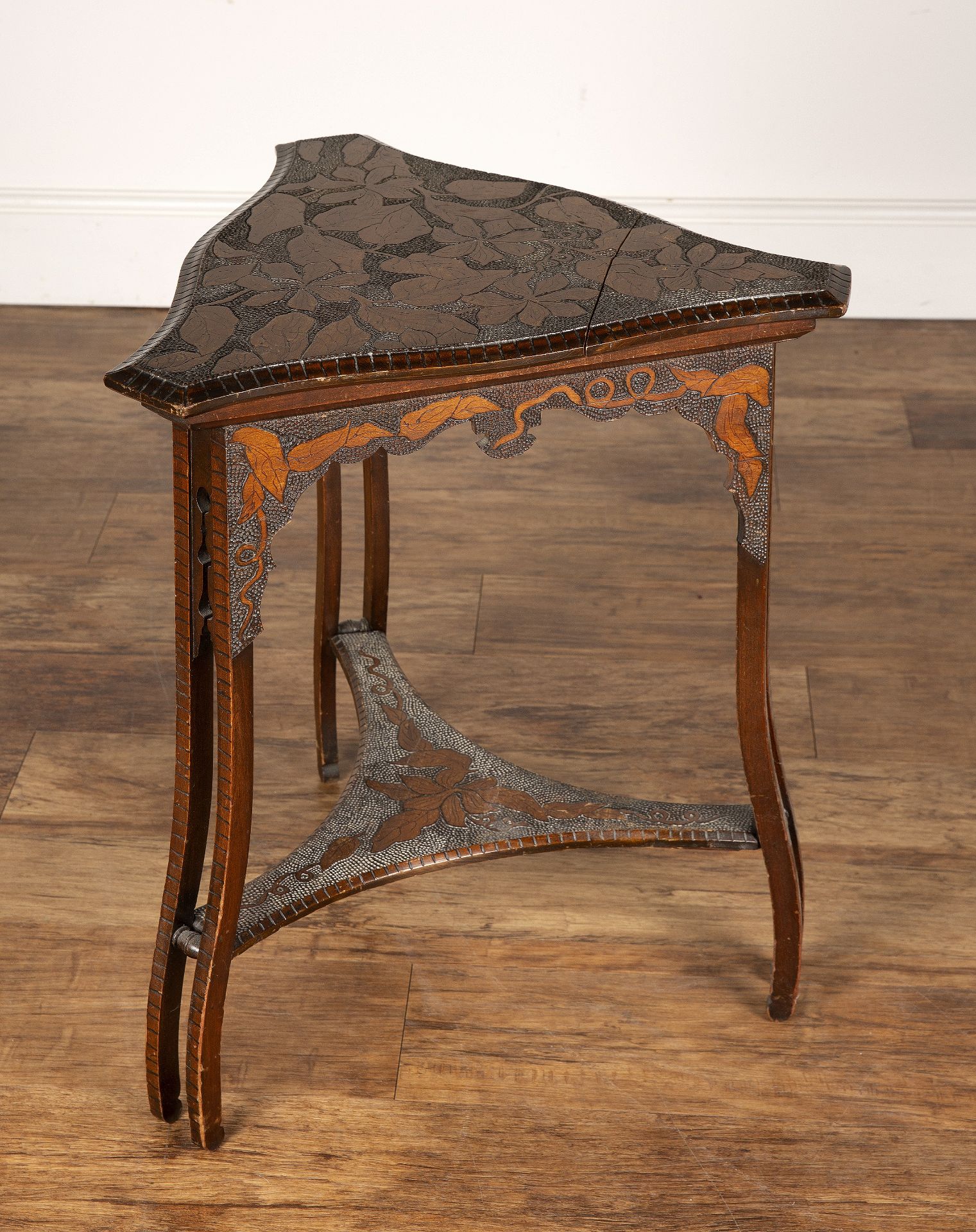 Art Nouveau pokerwork side table, with triangular top, decorated with leaves above a decorated - Image 4 of 6