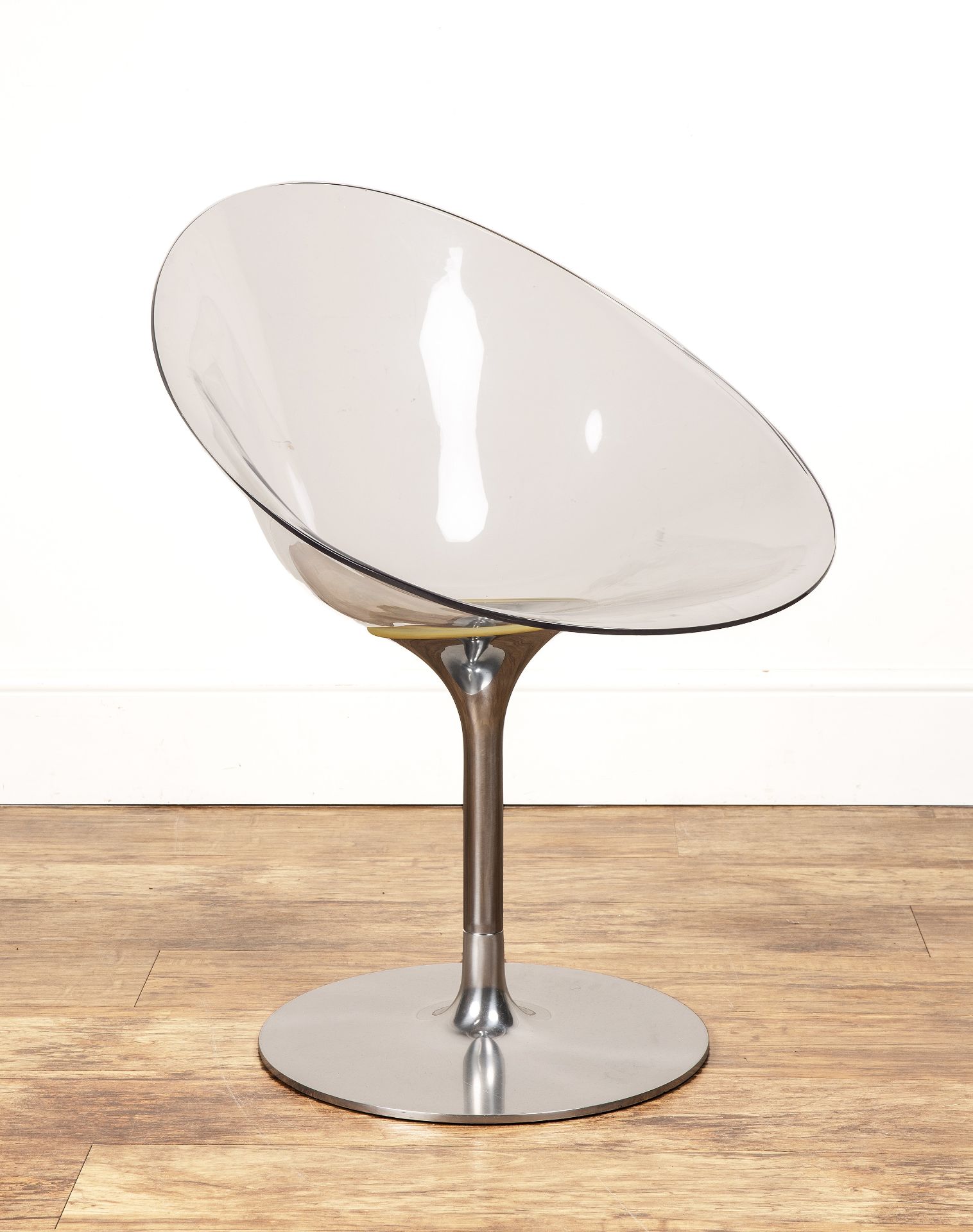 Philippe Starck (b.1949) for Kartell 'Eros' swivel chair, perspex on aluminium base, with etched - Image 3 of 5